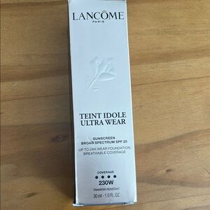 Lancôme Teint Idole Ultra Wear Foundation